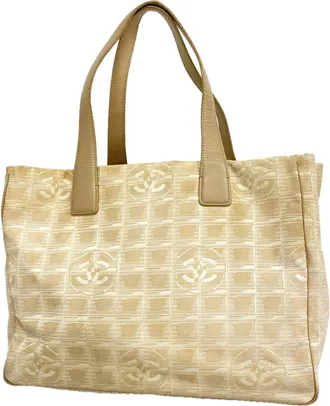 Chanel Beige Nylon Tote Bag (Pre-Owned)