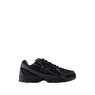 New Balance 740 Shoes