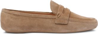 Gianvito Rossi Beige Loafers met Goudkleurige Logo Plaque - Dames - Loafers - Beige - 38 EU - Su&egrave;de - Schoenen