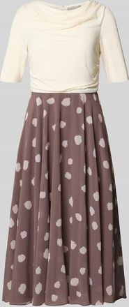 Christian Berg Cocktail Midikleid in Falten-Optik in Schlamm, Gr&ouml;&szlig;e 44