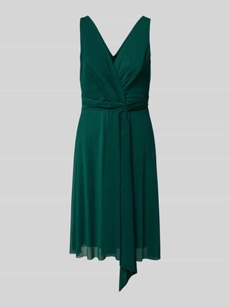 Troyden Collection Cocktailkleid mit V-Ausschnitt in Smaragd, Gr&ouml;&szlig;e 34