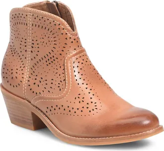 S&ouml;fft Alexia Bootie in Sand at Nordstrom, Size 10