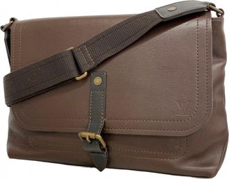 Louis Vuitton Coffee Shoulder Bag (Pre-Owned)