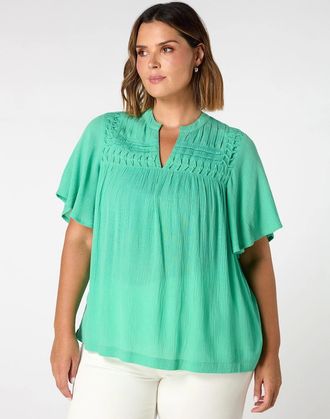 Live Unlimited London Womens Green Crinkle Smocked Top - Size: 18