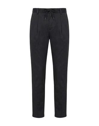 Out / Fit BOTTOMWEAR - Trousers sur YOOX.COM