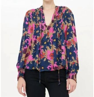 Oliphant V-Neck Pintuck Blouse In Navy