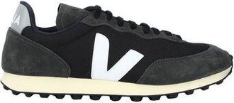 Veja FOOTWEAR - Trainers sur YOOX.COM