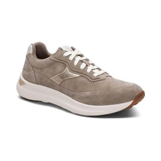 Aetrex Womens Emily Lace Up Sneaker In Taupe