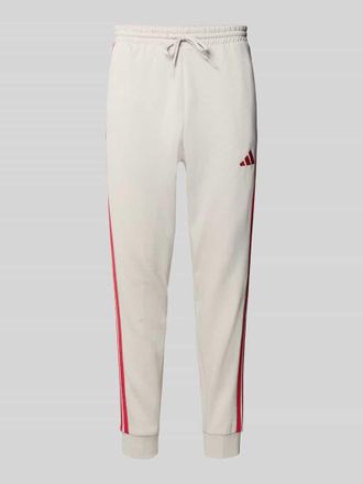 adidas Regular Fit Sweathose mit Logo-Stitching in Beige, Gr&ouml;&szlig;e XL