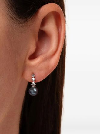 Yoko London Orecchini in oro bianco 18 carati con diamanti e perle di Tahiti - Argento