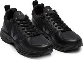 Veja Venturi II Lace Up Sneaker in Full Black at Nordstrom Rack, Size 38