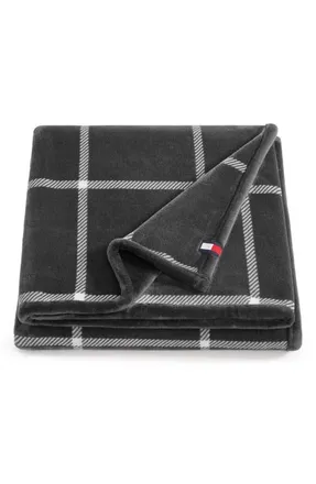 Tommy Hilfiger Dumbo Windowpane Reversible Throw in Charcoal Grey/Ivory White at Nordstrom