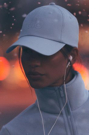 Alo | Performance Off-Duty Cap in Winter Frost Blue