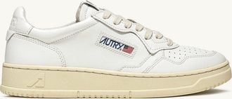 Autry MEDALIST LOW SNEAKERS IN WHITE LEATHER