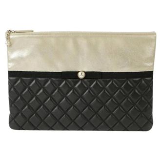Chanel Pre-owned Clutches, female, Multicolor, Size: ONE SIZE Pre-owned Pearl Decorated Clutch A82475