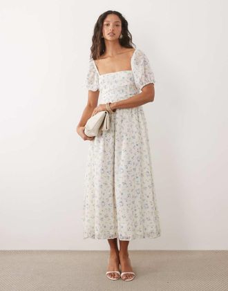 New Look Vestito milkmaid color panna testurizzato a fiorellini allacciato sul retro-Bianco