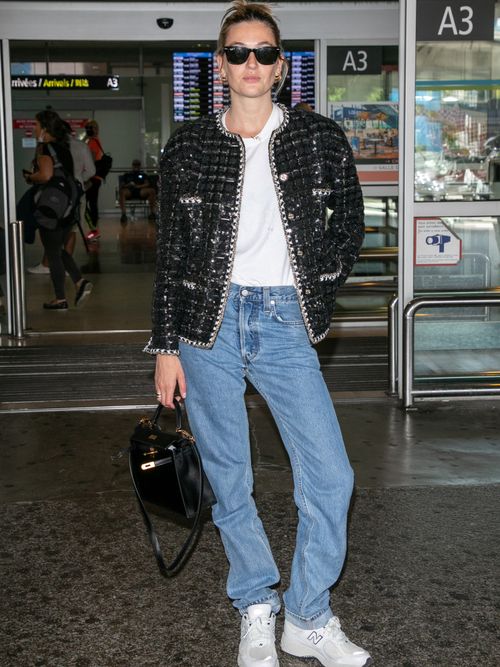 come vestirsi in aereo