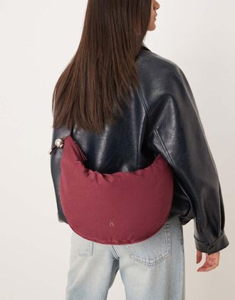 Calvin Klein Borsa a mezzaluna in nylon a coste bordeaux-Rosa