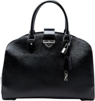 Louis Vuitton Pre-owned Handbags, female, Black, Size: ONE SIZE Pre-owned Pont-Neuf GM