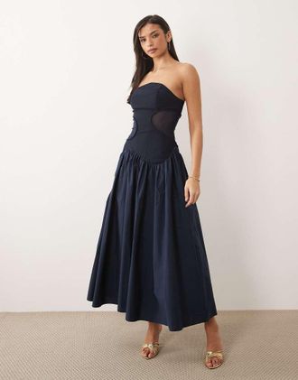 Asos Vestito al polpaccio trasparente a pannelli con scollo arrotondato e gonna voluminosa strutturata blu navy