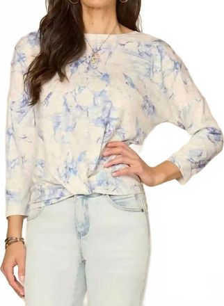 Democracy Three Quarter Twist Hem Top In Blue Marbel