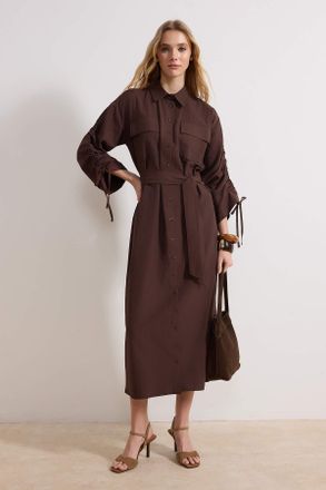 Trendyol Modest Dames Bruin Effen Maxi Lang Casual Blousejurk Modest Jurken