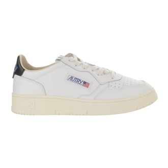 Autry Medalist Low Leren Sneakers - Heren - Sneakers - Wit - 45 EU - Leer - Schoenen