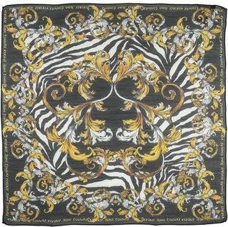 Versace COMPLEMENTOS - Bufandas en YOOX.COM