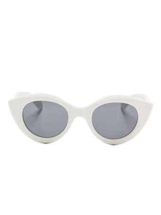 Alaia cat-eye sunglasses - unisex - Recycled Acetate - 50 - White
