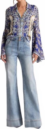 Alice & Olivia Willa Bell Sleeve Top In Forevermore