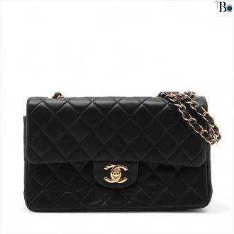 Chanel Timeless - Classic Double Flap Bag Quilted Lambskin Medium