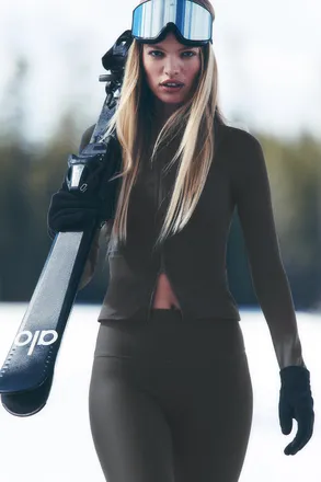 Alo | Airlift Winter Warm Radiant Full-Zip Jacket in Anthracite Grey, Size: Medium