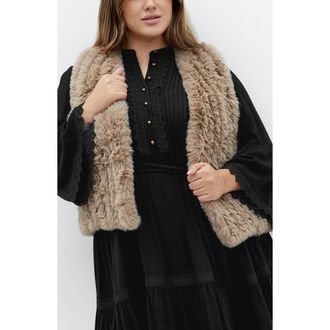 City Chic Eve Faux Fur Vest in Natural at Nordstrom, Size Xxl