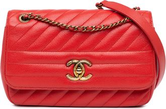 Chanel Pre-owned Womens Chevron Flap Bag - Red Leather - One Size