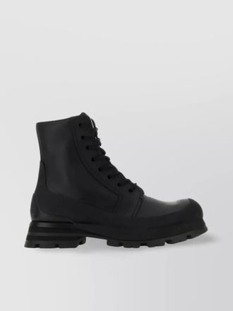 Alexander McQueen wander ankle boots in smooth calf leather