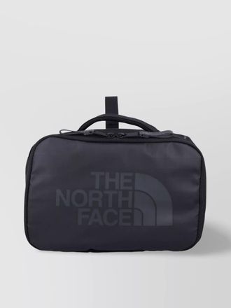 The North Face camp base voyager kit toilette