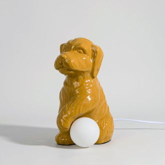 Maisons du monde L&aacute;mpara con forma perro de gres amarillo con esfera opaca