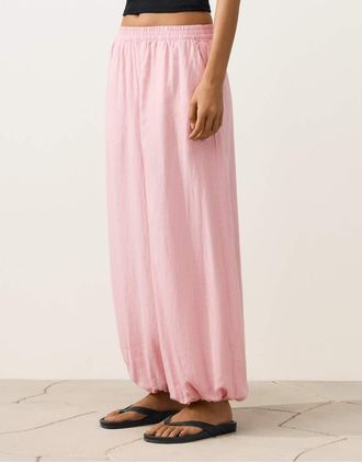 Oysho Pantaloni bloomer in 100% lino rosa
