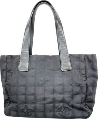 Chanel Black Nylon Tote Bag (Pre-Owned)
