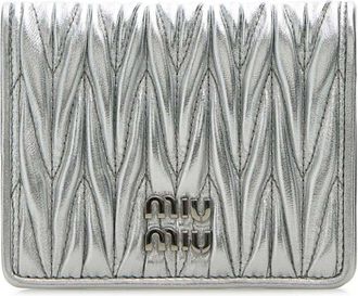 Miu Miu Portafoglio matelassé piccolo - Argento