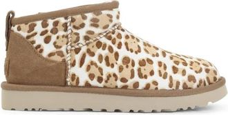UGG Classic Ultra Mini - Dames - Winterlaarzen - Bruin - 39 EU - Wol - Schoenen