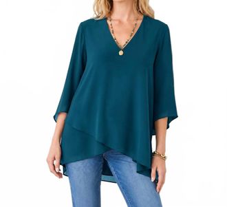 Karen Kane Bracelet Sleeve Asymmetric Top In Teal