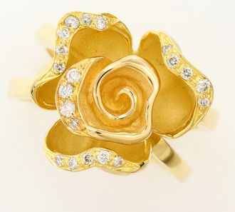 C&A Unbranded (18K) Band Ring (Pre-Owned)