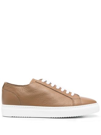 Doucal's low-top leather sneakers - Brown