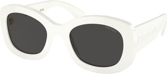 Prada Stijlvolle zonnebril in blauwe tint - Dames - Zonnebrillen - Wit - 54 MM - Accessoires