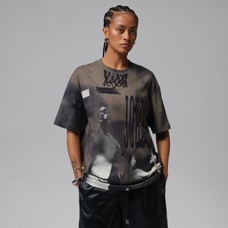 Nike Jordan Womens Jordan Flight Oversized Graphic T-Shirt in Black | IF0788-010
