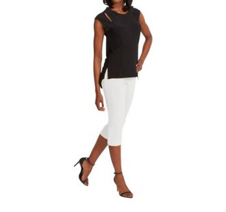 Frank Lyman Design Silky Jersey Knit Pull On Capris Pants In White