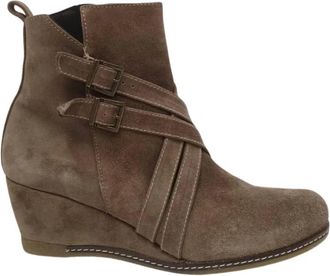 Eric Michael Womens Wayne Queen Bootie In Taupe