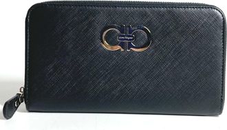 Ferragamo Black Leather (Pre-Owned)