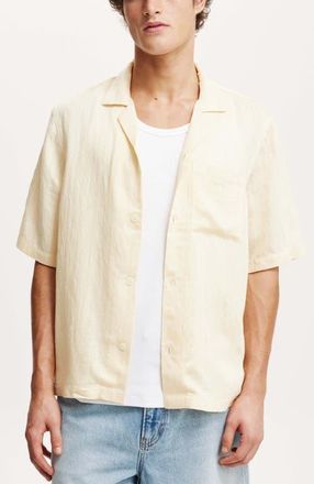 Cotton On Mens Box Fit Short Sleeve Shirt in Summer Yellow Dobby at Nordstrom, Size Xx-Large